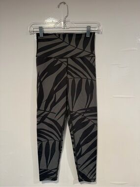 aerie Black & Charcoal Striped Palm leaves Active Leggings